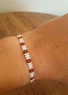 White Handmade Minimalist Braided Bracelets, White Handmade Minimalist Braided Bracelet, White Macrame Beaded Friendship Bracelets, White Macrame Bracelets For Friendship, Handmade White Minimalist Braided Bracelet, White Macrame Beaded Bracelets For Friendship, Miyuki Bracelet, Flower Style, Bracelets Diy