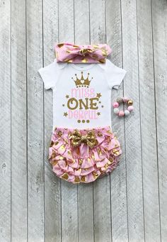 Pink And Gold 1st Birthday, Birthday Outfit Pink, 1st Birthday Princess, Princess First Birthday, Cake Smash Theme, Cake Smash Outfit Girl, Birthday Baby Girl