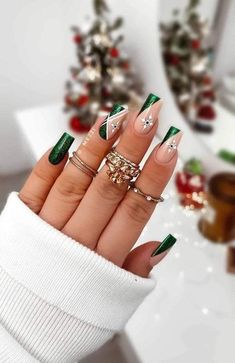 Ongles Beiges, Christmas Nail Art Designs