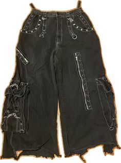 Punk Style Baggy Pants For Concerts, Black Y2k Parachute Pants, Baggy Punk Bottoms For Concert, Casual Black Pants For Cosplay, Grunge Bottoms With Pockets For Cosplay, Cotton Pants For Halloween Streetwear, Black Baggy Y2k Parachute Pants, Edgy Baggy Bottoms For Concert, Edgy Halloween Pants With Pockets