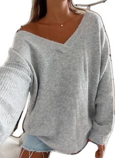 Fall Chunky Knit V-neck Sweater, Trendy Gray Long Sleeve V-neck Sweater, Oversized Gray V-neck Sweater For Fall, Cozy V-neck Sweater With Ribbed Cuffs, Oversized Ribbed Acrylic Sweater, Oversized Ribbed Sweater In Acrylic, Trendy Gray V-neck Sweater For Fall, Gray V-neck Sweater For Fall, Cozy Ribbed V-neck Long Sleeve Sweater