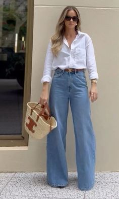 Wide Leg Denim Pants Outfit, Casual Sporty Outfits, Modesty Outfits, Winter Fashion Outfits Casual, Business Outfits Women, City Outfits