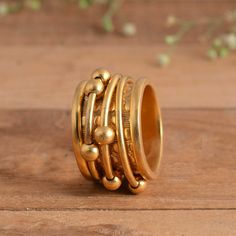 Angst Spinner Ringe Anti-Stress-Ring Gold Perlen Spinner Ringe Daumen Ring Fidget Ring Meditation Ring Sorgen Ring SCHMUCK KATEGORIE:- HANDGEMACHTE RINGE ÜBERZUG: - 14k Gold füllen METALL: - Messing RING GRÖSSE: - ALLE GRÖSSEN ERHÄLTLICH Versand: - Alle Pakete werden mit in 1-2 Tagen nach dem Kauf versendet ... Zahlung: - Wir akzeptieren nur Zahlung durch PAYPAL .... Ich bemühe mich, jeden Artikel so realistisch wie möglich abzubilden, aber die Farben können aufgrund von Bildschirmkalibrierungen Beads Spinner, Meditation Ring, Worry Ring, Fidget Rings, Ringe Gold, Meditation Rings, Thumb Ring, Spinner Rings, Christmas Gift Jewelry