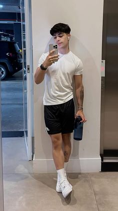 Men Gym Outfits, Gym Outfit Men Style, Oversized Outfit Men, Gym Fits Men, Men Aesthetic Outfits, Gym Style Outfits, Moda Academia