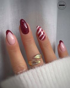 Candy Cane Nails, Christmas Gel Nails, Christmas Nails Acrylic, Her Nails, Xmas Nails, Dream Nails, Christmas Nail, Short Acrylic Nails, Cute Acrylic Nails