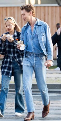 Austin Butler Denim, Men All Denim Outfit, Austin Butler Style 2023, Men Outfits With Boots, Austin Texas Mens Style, Texas Mens Fashion, Tecovas Boots Mens Outfit, Western Style Outfits Men, Western Boots Outfit Men