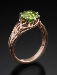 Aesthetic Engagement Ring, Engagement Ring Non Traditional, Necklace Women Gold, Women Gold Chain, Aesthetic Engagement, Branch Engagement Ring, Peridot Engagement Rings, Gold Chain Design, Peridot Jewelry