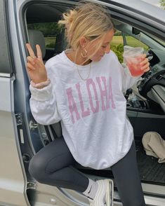 natalie on Instagram: “channeling an “aloha” mindset with this cloudy weather🤍🧚🏼‍♀️ @shop.olivelynn + my code: NATALIE for 20% off🍋🍋🍋��” Cloudy Weather, Monogram T Shirts, Cute Outfits For School, Sports Style, Sweatshirt Vintage, Cute Comfy Outfits, Basic Long Sleeve, Back To School Outfits, Long Sleeve Sweatshirt