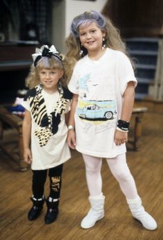 Full House ~ Episode Stills ~ Season 1, Episode 1: Our Very First Night Full House Outfits, Fuller House Cast, Full House Funny, Bug Juice