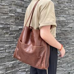 Classic Leather Purse Set for Women Vintage Tote Bag, Leather Tote Purse, Mineral Spirits, Women Bags Fashion, Vintage Bags, Vegetable Tanned Leather, Real Women, Vintage Chic, Leather Tote Bag