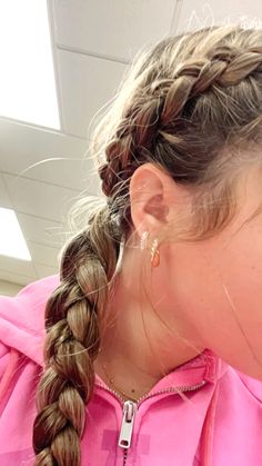 Volleyball Hair, Side Pony, Braided Hair Tutorial, Daily Hairstyles, Two Braids, Sports Hairstyles, Dutch Braid, Volleyball Hairstyles, French Braid