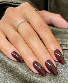 September Nails Brown, Fall Biab Nails, Espresso Brown Nails, Autumn Nails Biab, September Nail Ideas 2024, Brown Winter Nails, Autumn Brown Nails, Collage Nails, Espresso Nails