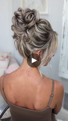 Updos For Medium Length Hair Tutorial, High Updo Wedding, High Bun Wedding Hairstyles, Messy Bun For Short Hair, High Bun Hair, Easy Bun Hairstyles For Long Hair, Jess Glynne, Yorkshire Wedding