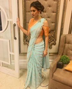 saree-blouse-designs-30 New Saree Blouse Designs 2018 You Must Try Crochet Top Outfits, Beautiful Blouse Designs, Cold Shoulder Blouse Designs, Blouse Designs For Saree, Full Sleeve Blouse, Fashion Outfit Ideas, New Saree Blouse Designs, Modern Saree