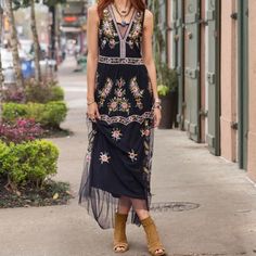 Moonlight Rendezvous Gorgeous, Swingy Maxi Dress, With Richly Embroidered Mesh, Finely Crafted Details, Side Zipper And Lace Trim Detail At Neckline And Armholes. Fully Lined. Size S (4-6). Approximately 58" Long. New With Tags. Msrp $248, Asking $169 White Flowy Maxi Dress, Sundance Dress, Yellow Sundress, Sundance Catalog, Paisley Print Dress, Pink Bodycon Dresses, Boho Chic Outfits, Bow Detail Dress, Flowy Maxi Dress