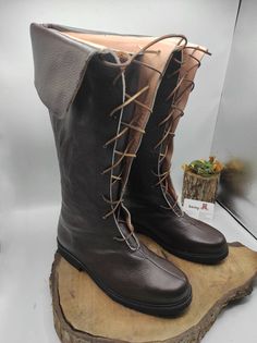 Medieval Style Brown Lace-up Boots, Medieval Brown Outdoor Boots, Medieval Brown Lace-up Boots, Viking Style Boots For Medieval Festivals With Round Toe, Viking Boots With Round Toe For Medieval Festivals, Viking Leather Lace-up Boots, Viking Style Lace-up Leather Boots, Boots Medieval, Viking Boots