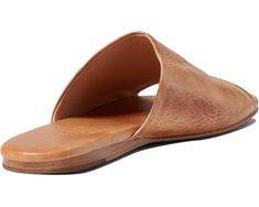 Women's Bed Stu Gia | Zappos.com Fancy Bed, Woman Bedding, Bed Stu, The Vamps, Flat Sandals, Product Reviews, Spring Outfit, Shoes Sandals, Heel Height