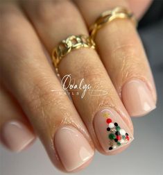 Winter Floral Nail Art, Winter French Nails, Winter Nails Trends, Liquid Gel Nails, Dark Moody Colors, Winter Nails Ideas, Nail Colors And Designs, Runway Nails, Nexgen Nails