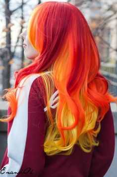 bright and intense! Orange And Yellow Hair, Red And Orange Hair, New Hair Color Trends, Cheveux Oranges, Hair Color Orange, Fire Hair, Women's Hairstyles, Yellow Hair