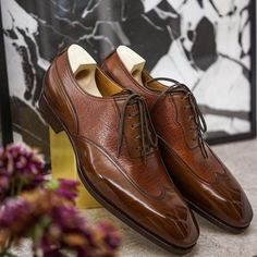 Alligator Dress Shoes, Soft Leather Boots, Gentleman Shoes, Brown Dress Shoes, Bespoke Shoes, Best Shoes For Men, Brown Leather Shoes, Suit Shoes, Leather Oxford Shoes