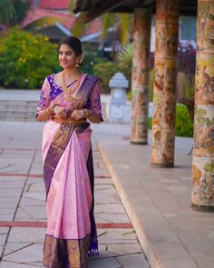 This Instagrammer Shows Stunning Ways To Style Jewellery! Traditional Silk Saree, Silk Saree Kanchipuram, Wedding Silk Saree, Silk Saree Blouse, Heavy Embroidery, Kanchipuram Saree, Soft Silk Sarees