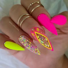 Neon Stiletto Nails Designs, Rave Nails, 4th Of July Nail, Nails Art Designs, Cute Short Nails, Diy Acrylic Nails, Long Nail Designs, Short Nails Art