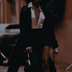 Mafia Outfit Aesthetic, Aesthetic Female, Boss Outfit, Dark Feminine Aesthetic, Aesthetic Women, Outfit Aesthetic