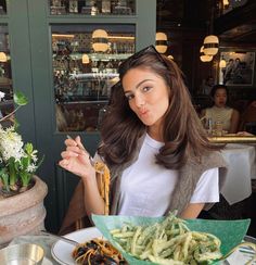 Dinner Aesthetic, Brown Hair Looks, Hairstyles For Layered Hair, Aesthetic Inspiration, Instagram Life, Dream Hair, Too Short