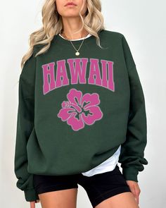 Aloha Hawaii Beachy Sweatshirt Ohau Sweatshirt Hawaii Islands Hoodie Aloha State - Pink Sorority Hoodie Trendy Oversized Aesthetic hoodie VSCO Pullover Description: * Please read shop "Policies" for more information. * Please note actual colors may vary. It's important to note that they may look different on a real product than what you see on your computer monitor. Colors can vary slightly from the screen color to the printed product. * We try to edit our photos to show the products as life-lik Green Graphic Print Hoodie For College, Green Hoodie With Letter Print For Loungewear, Green Letter Print Hoodie For Loungewear, Green Varsity Hoodie For College, Green Varsity Hoodie With Crew Neck, Beachy Sweatshirt, Pink Sorority, Hawaii Islands, Oversized Aesthetic