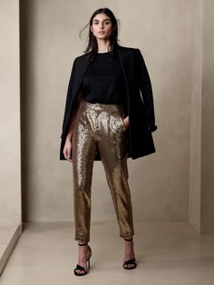 Queer Cocktail Attire, Chic Holiday Party Outfit, 2023 Holiday Outfits, 2024 Holiday Party Outfit, Office Xmas Party Outfit, Holiday Party Outfit 2023, Cocktail Party Outfit Pants, Holiday Work Outfits, Cocktail Attire For Women Winter