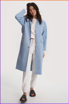 Become the trend-setter this season, discover how to style your adidas samba outfit. Discover the best Adidas Samba Collabs. Travel Scarf, Ribbed Shorts, Long Trench, Long Trench Coat