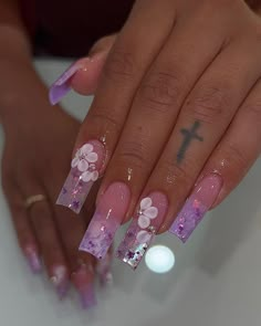 Tangled Acrylic Nails, Purple Quince Nails Medium, Light Purple Nails Prom, Purple And Pink Nails Ideas, Tangled Themed Nails, Spring Bling Nails, Rapunzel Nails Acrylic, Purple Quinceanera Nails, Purple Quince Nails