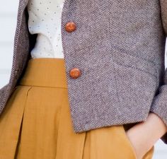 Mustard Skirt, Paris Mode, Mode Casual, Zooey Deschanel, Outfit Trends, Skirt Outfit, Mode Vintage, Looks Style, Mode Inspiration