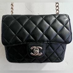 Very Rare Vintage 1989-1991 Chanel Caviar Quilted Mini Square Flap Black Purse Bags Vintage, Chanel Caviar, Black Purse, Black Purses, Chanel Bags, Very Rare, Bag Lady, Chanel, Purse