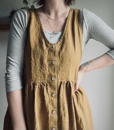 Farm Casual Outfits, Farm Wardrobe, Swedish Clothing Style, Farmhouse Fashion, Homestead Fashion, Farm Fashion Women, Slow Fashion Aesthetic, Cottagecore Style Cotton Vintage Dress For Fall, Cottagecore Cotton Dress With Lining