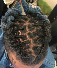 Summer Beach Hair, Dreadlocks Men, Braided Dreadlocks, Dreadlock Hairstyles For Men, X Picture, Dreadlock Styles, Dreads Styles, Black Men Hairstyles