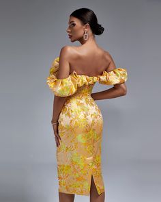 Graceful and sophisticated. this Off Shoulder Pleated Elegant Midi Dress makes a fashionable statement. The delicate pleats flow romantically from the off-shoulder neckline. creating a silhouette that is both chic and comfortable. Perfect for any elegant occasion. this dress is sure to draw envious glances.Our Style No.FP220311Gold JacquardHeight - 68.9"/175cm Bust - 34.6"/88cm Waist - 25.6"/65cm Hips - 36.6"/93cm and wears size S Elegant Dresses With Ruffles And Straight Neckline, Chic Off-shoulder Ruched Midi Dress, Off-shoulder Pleated Midi Cocktail Dress, Off-shoulder Ruched Midi Dress For Formal Occasions, Chic Boat Neck Midi Dress For Party, Elegant Off Shoulder Ruffle Dress For Summer, Chic Off-shoulder Dress With Asymmetrical Neckline For Wedding, Boat Neck Off-shoulder Dress For Summer Party, Ruched Off Shoulder Dress With Straight Neckline For Party