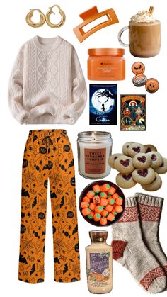 Halloween movie night Halloween Movie Night Aesthetic, Movie Night Outfit, Movie Night Aesthetic, Job Clothes, Halloween Movie Night, Mom Fall, Halloween Movie