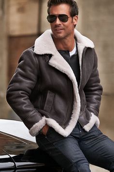 Our Classic Sheepskin B-3 Bomber is a timeless heavyweight, modeled after the original WWII shearling jackets that kept American bomber crews warm in unpressurized cabins at altitudes over 30,000 feet. Made from soft yet durable genuine UK Merino sheepskin with a sturdy Nappa finish exterior, our sheepskin B-3 bomber jacket delivers unbeatable function and enduring style. Shearling Coat Outfit, Shearling Jacket Outfit, Mens Shearling Coat, Mens Fashion Rugged, Sheepskin Coat, Leather Jacket Outfits, Mens Winter Fashion, Shearling Jacket, Leather Jacket Men