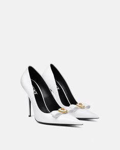 Gianni Ribbon Pumps 110 mm | VERSACE US Versace Pumps, Versace Heels, Luxury Heels, Versace Shoes, Designer Pumps, Boot Jewelry, Slingbacks, Gianni Versace, Dream Shoes