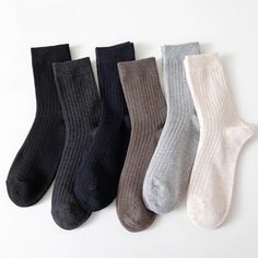 Made with a combination of cotton, polyester, and spandex, 3 Pairs Of Breathable Winter Men's Socks provide a comfortable fit and stretch to accommodate a range of foot sizes, from 38-44 CM. These socks feature a solid color design and are thin enough to be worn during the summer. They also have anti-bacterial and breathable properties, ensuring your feet stay fresh and dry all day. Additionally, these socks will keep your feet warm during the colder months, making them suitable for all seasons, Comfy Socks, Mens Crew Socks, Comfortable Socks, Winter Socks, Striped Socks, Tube Socks, Colorful Socks, Casual Socks, Outdoor Wear