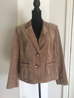 "Length from back shoulder to hem: 23.5\" Bust: up to 40\" circumference Waist: 38\" circumference Tag says size 14 but would best fit US size L/XL.  Button front closure. With pockets. With shoulder pads. In mint condition.  Describing the shade as camel, tan, and brown is an editorial perspective. Please take into consideration computer monitor settings vary." Dark Academia Preppy, Tailored Coat, Brown Corduroy, Back Shoulder, Star Dress, Style Minimalist, Blazer Coat, Dark Academia, Preppy Style