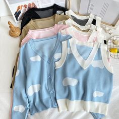 Cute V neck camisole with cardigan sweaterFabric: blendedColor: black, pink, blue, greenSize(cm): free size(1inch=2.54cm)Camisolelength 47cm bust 84-110cmSweater&ltp&gtlength 50cm bust 88-110cm&lt/p&gt&ltbr/&gt&ltp&gtPlease check the size carefully when you choose items.&lt/p&gt&ltbr/&gt&ltp&gtFor more pictures of the dress, please contact us, thank you.&lt/p&gt&ltbr/&gt Summer V-neck Cardigan Vest, Cute V-neck Summer Sweater, Blue V-neck Sweater For Summer, Blue V-neck Summer Sweater, Casual Summer Vest Cardigan, Casual Summer Cardigan Vest, Wrap Jacket, Free Size, Occasion Dresses