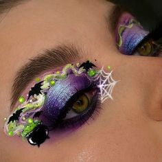 Cute Witch Makeup, Spooky Season Makeup, Witch Makeup Tutorial, Renfest Costume, Witch Makeup Ideas, Viking Makeup, Bright Blue Hair, Creative Halloween Makeup, Viking Pagan