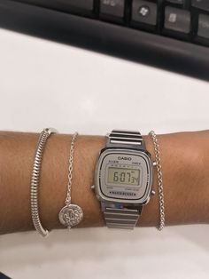 Casio Watch Women, Vintage Watches Women, Retro Watches, Funky Jewelry, Dream Jewelry, Pretty Jewellery