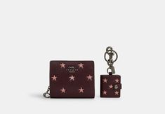 Boxed Snap Wallet And Picture Frame Bag Charm With Star Print | COACH OUTLET Card Wallet Keychain, Business Travel Bag, Wallet Keychain, Snap Wallet, Women Boxing, Coach Gift, Keychain Wallet, Frame Bag