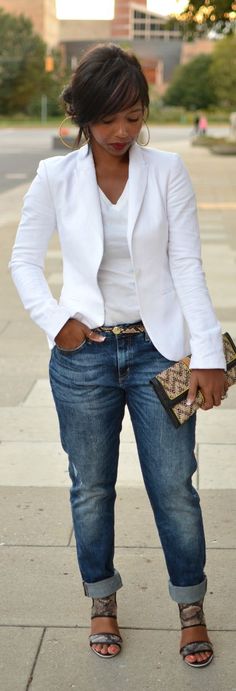 White Blazer & Boyfriend Jeans by Sweenee Style Sweenee Style, Mode Tips, Blazer Outfit, Summer Work Outfits, Outfit Jeans, Elegante Casual, Casual Work Outfit, Cooler Look, Womens Clothes