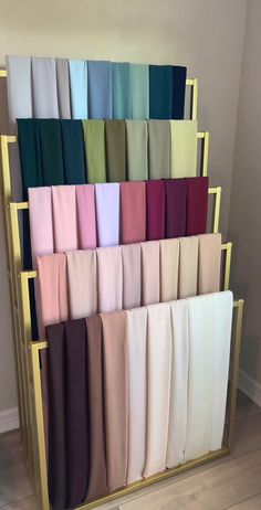 Hijabi Lifestyle, Hijab Colors, Store Shelves Design, Color Knowledge, Simple Hijab Tutorial, Hijab Collection, Color Combinations For Clothes