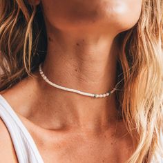 Kai Pearl Choker Necklace Bead Business, Nice Necklaces, Strap Mask, Surf Aesthetic, Puka Shell Necklace, Natural Pearl Necklace, Island Jewelry, Necklace Stack, Friendship Bracelets Patterns