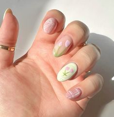 Tulip French Tip Nails, Nail Tulip Design, Pastel Nail Design Ideas, Peter Rabbit Nails, Bluebonnet Nails, Green Nails Floral, Lily Of The Valley Nails, Tea Party Nails, Picnic Nails